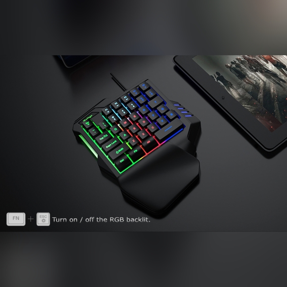One Hand RGB Gaming Keyboard - Picture 4 of 7